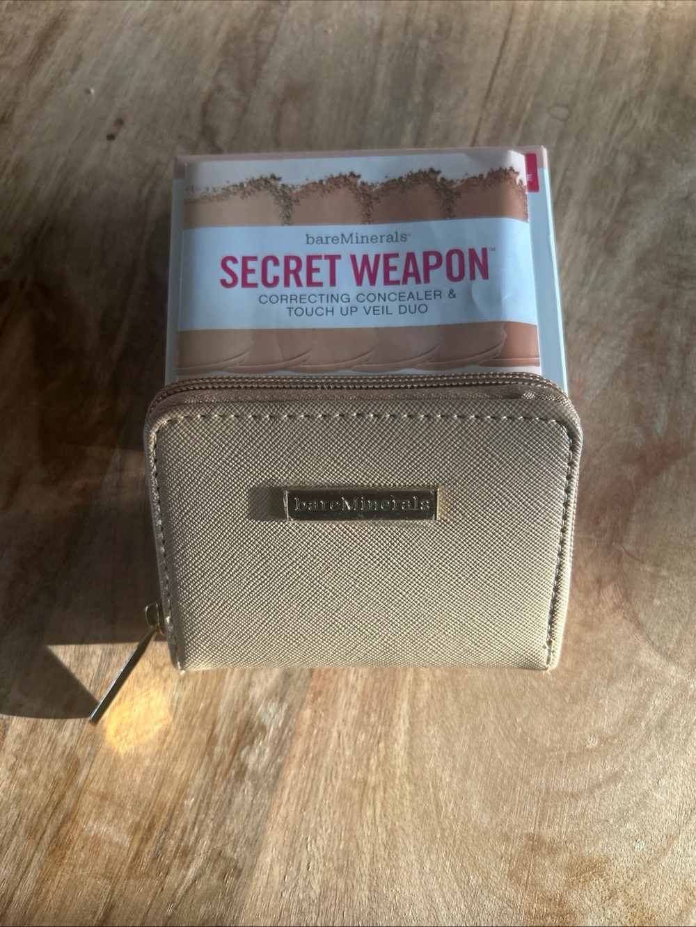 bareMinerals Secret Weapon Light 1 Correcting Concealer & Touch Up Veil Duo